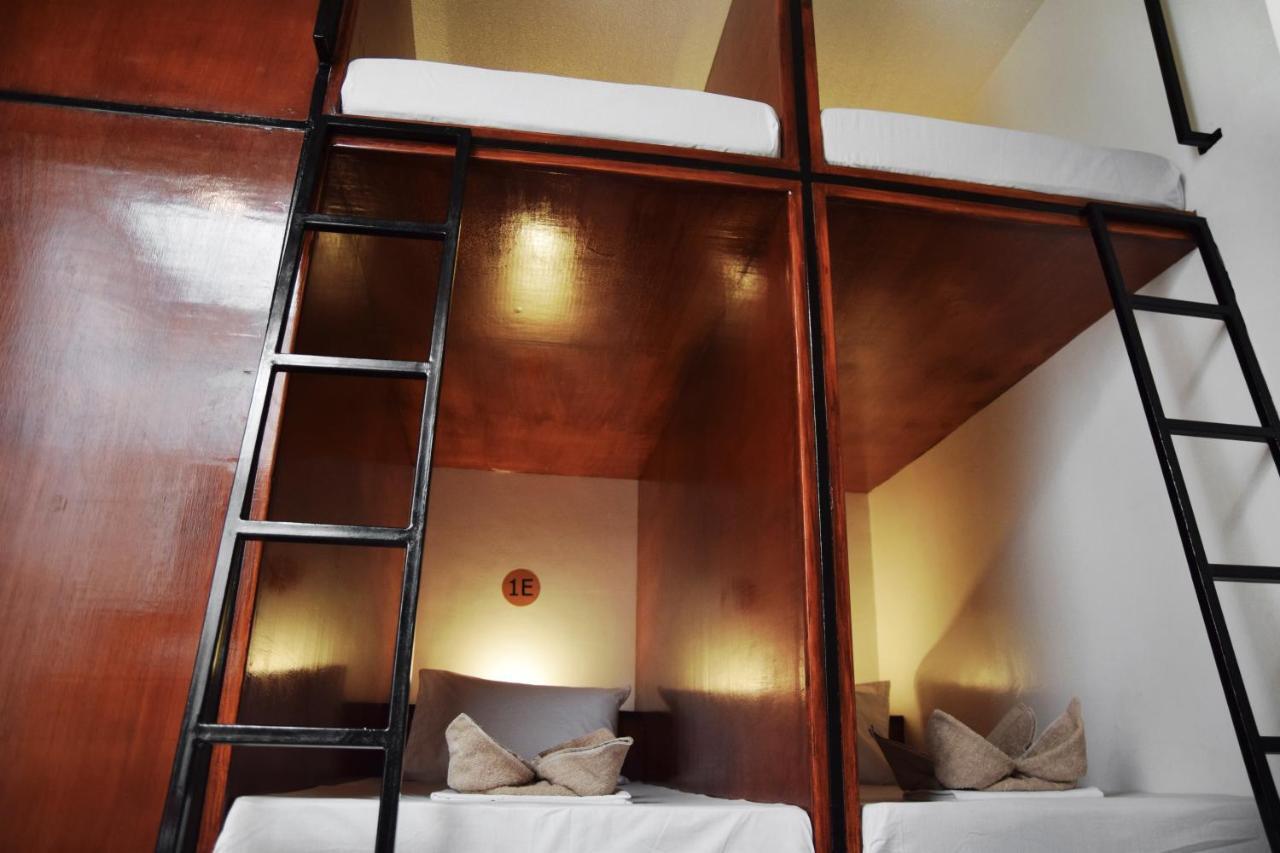 Guni Guni Hostel Puerto Princesa Εξωτερικό φωτογραφία